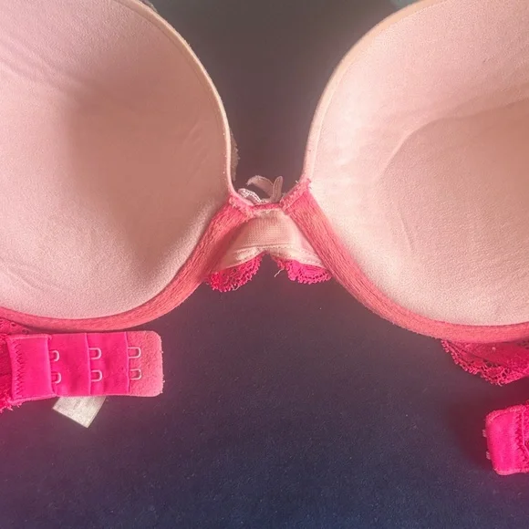 Victoria's Secret Lace Push-Up Bra Set in Hot Pink, Turquoise & Beige - Picture 3 of 10
